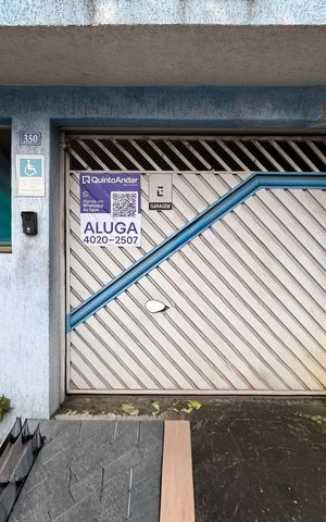 Casa para alugar com 150m², 1 quarto e sem vaga Casa para alugar com 150m², 1 quarto e sem vagaFachada