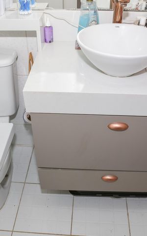 Apartamento para alugar com 55m², 2 quartos e 1 vaga Apartamento para alugar com 55m², 2 quartos e 1 vagaBanheiro da Suíte