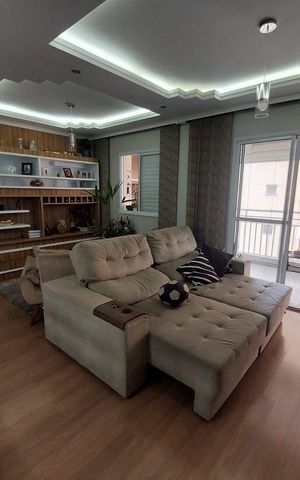 Apartamento à venda com 105m², 4 quartos e 2 vagas Apartamento à venda com 105m², 4 quartos e 2 vagasSala