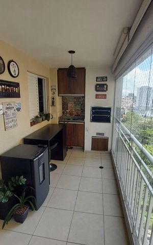 Apartamento à venda com 105m², 4 quartos e 2 vagas Apartamento à venda com 105m², 4 quartos e 2 vagasVaranda