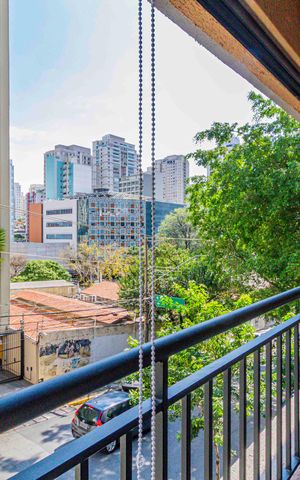 Apartamento à venda com 43m², 2 quartos e sem vaga Apartamento à venda com 43m², 2 quartos e sem vagaVaranda