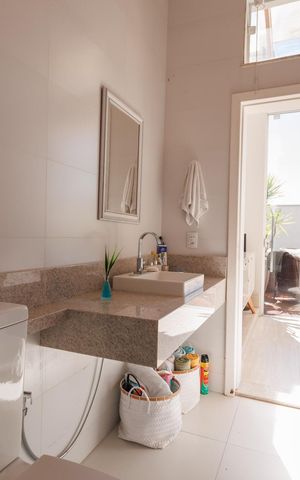 Casa de condomínio para alugar com 380m², 3 quartos e 2 vagasBanheiro Área gourmet