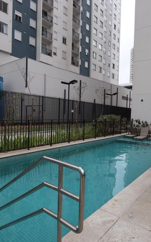 Apartamento à venda com 36m², 2 quartos e sem vagaÁrea comum - Piscina
