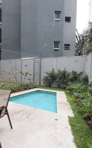 Apartamento à venda com 36m², 2 quartos e sem vagaÁrea comum - Piscina