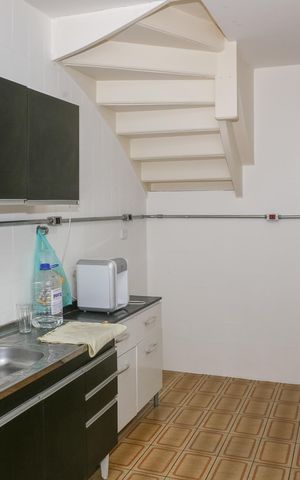 Casa à venda com 130m², 3 quartos e 1 vaga Casa à venda com 130m², 3 quartos e 1 vagaCozinha