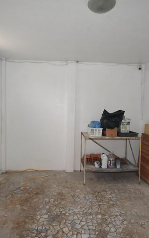 Casa à venda com 111m², 3 quartos e 1 vagaSalão 1