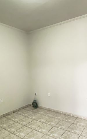 Casa para alugar com 230m², 4 quartos e 1 vaga Casa para alugar com 230m², 4 quartos e 1 vagaSuite