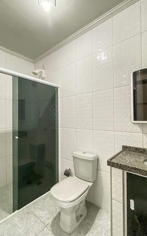 Casa para alugar com 230m², 4 quartos e 1 vaga Casa para alugar com 230m², 4 quartos e 1 vagaBanheiro da Suíte