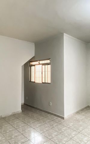Casa para alugar com 230m², 4 quartos e 1 vaga Casa para alugar com 230m², 4 quartos e 1 vagaSala da casa 1