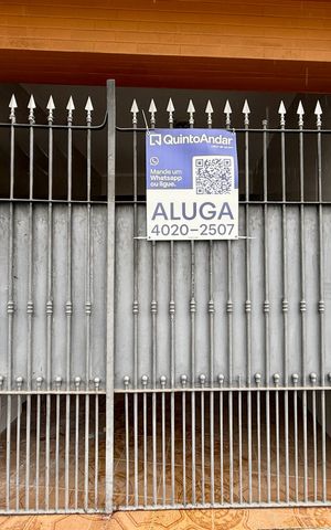 Casa para alugar com 100m², 2 quartos e 1 vaga Casa para alugar com 100m², 2 quartos e 1 vagaFachada