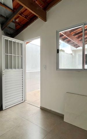 Casa à venda com 148m², 4 quartos e 1 vaga Casa à venda com 148m², 4 quartos e 1 vagaQuarto de Serviço