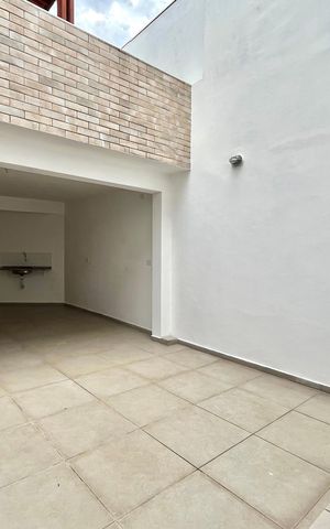 Casa à venda com 148m², 4 quartos e 1 vaga Casa à venda com 148m², 4 quartos e 1 vagaQuintal