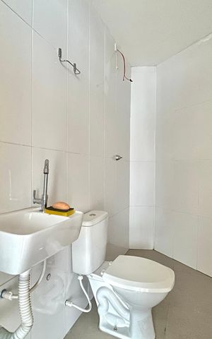 Casa à venda com 148m², 4 quartos e 1 vaga Casa à venda com 148m², 4 quartos e 1 vagaBanheiro do Quintal