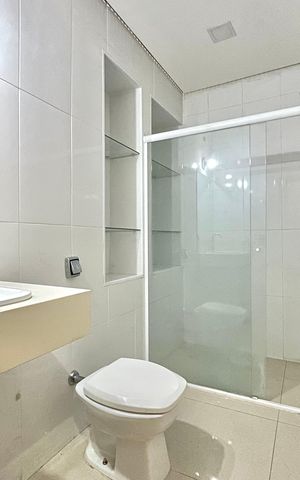 Casa à venda com 148m², 4 quartos e 1 vaga Casa à venda com 148m², 4 quartos e 1 vagaBanheiro Corredor
