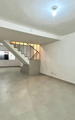 Casa à venda com 148m², 4 quartos e 1 vaga Casa à venda com 148m², 4 quartos e 1 vagaSala