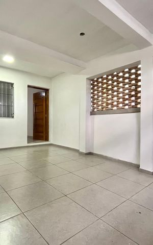 Casa à venda com 148m², 4 quartos e 1 vaga Casa à venda com 148m², 4 quartos e 1 vagaGaragem