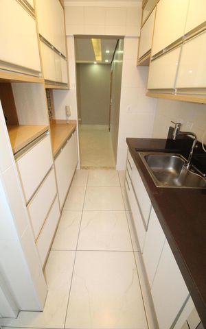 Apartamento para alugar com 72m², 2 quartos e 2 vagasCozinha