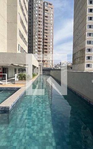 Studio para alugar com 24m², 1 quarto e 1 vaga Studio para alugar com 24m², 1 quarto e 1 vagaPiscina