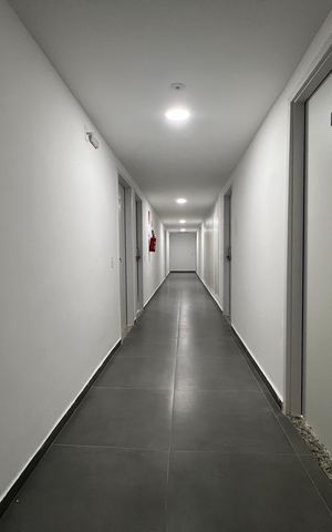 Studio para alugar com 24m², 1 quarto e 1 vaga Studio para alugar com 24m², 1 quarto e 1 vagaCorredor externo