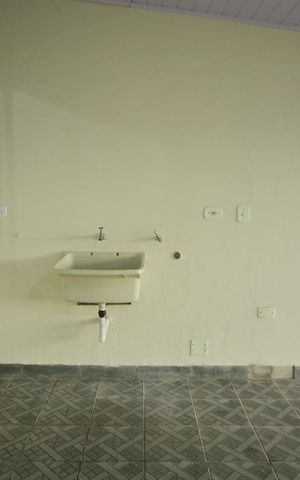 Casa para alugar com 100m², 1 quarto e sem vagaÁrea de Serviço