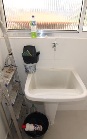 Apartamento à venda com 90m², 2 quartos e 2 vagasÁrea De Serviço