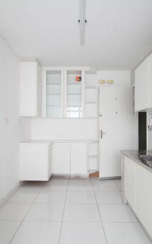 Apartamento para alugar com 102m², 2 quartos e 1 vagaCozinha - Armários