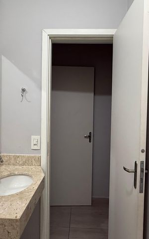 Casa para alugar com 75m², 2 quartos e 2 vagas Casa para alugar com 75m², 2 quartos e 2 vagasBanheiro Suíte