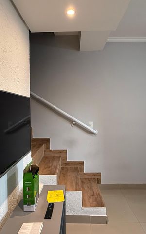 Casa para alugar com 75m², 2 quartos e 2 vagas Casa para alugar com 75m², 2 quartos e 2 vagasSala