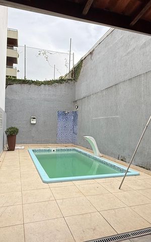 Casa para alugar com 75m², 2 quartos e 2 vagas Casa para alugar com 75m², 2 quartos e 2 vagasÁrea comum