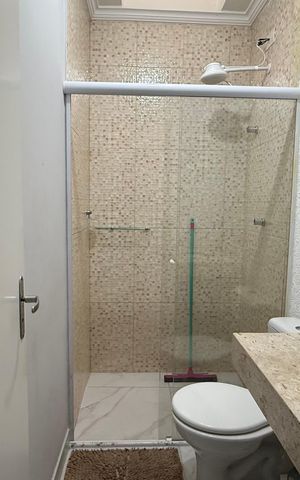 Casa para alugar com 75m², 2 quartos e 2 vagas Casa para alugar com 75m², 2 quartos e 2 vagasBanheiro Suíte
