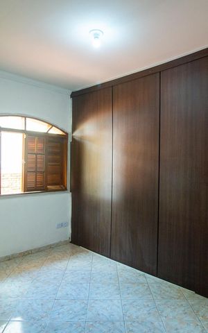 Casa para alugar com 300m², 3 quartos e 2 vagas Casa para alugar com 300m², 3 quartos e 2 vagasSuíte