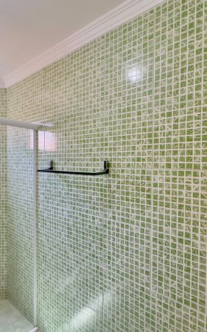 Apartamento à venda com 65m², 2 quartos e sem vaga Apartamento à venda com 65m², 2 quartos e sem vagaBanheiro