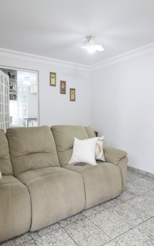 Apartamento à venda com 52m², 2 quartos e 1 vagaSala