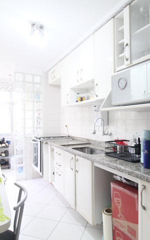 Apartamento à venda com 52m², 2 quartos e 1 vagaCozinha