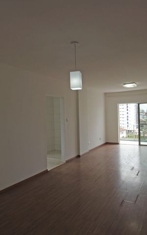 Apartamento para alugar com 114m², 3 quartos e 1 vagaSala