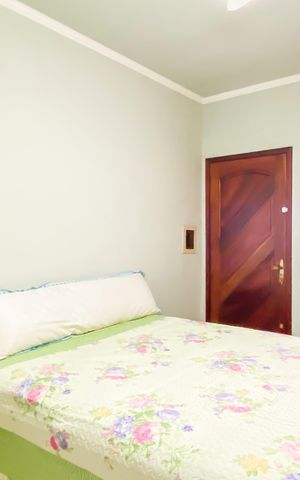 Casa à venda com 192m², 4 quartos e 2 vagas Casa à venda com 192m², 4 quartos e 2 vagasQuarto 3