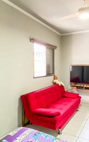 Casa à venda com 192m², 4 quartos e 2 vagas Casa à venda com 192m², 4 quartos e 2 vagasSuite