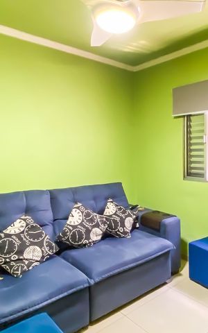 Casa à venda com 192m², 4 quartos e 2 vagas Casa à venda com 192m², 4 quartos e 2 vagasQuarto1
