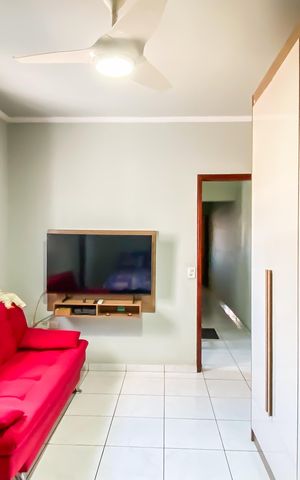 Casa à venda com 192m², 4 quartos e 2 vagas Casa à venda com 192m², 4 quartos e 2 vagasSuite