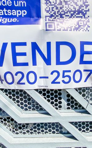 Casa à venda com 192m², 4 quartos e 2 vagas Casa à venda com 192m², 4 quartos e 2 vagasPlaca