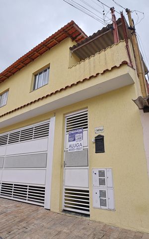 Casa para alugar com 50m², 2 quartos e sem vagaFachada