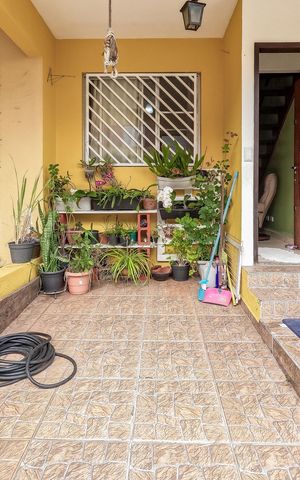 Casa de condomínio à venda com 70m², 2 quartos e 1 vaga