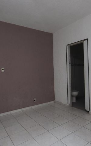 Casa para alugar com 100m², 2 quartos e 2 vagasSuíte