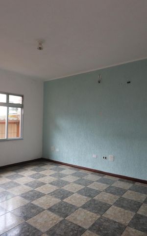 Casa para alugar com 100m², 2 quartos e 2 vagasSala