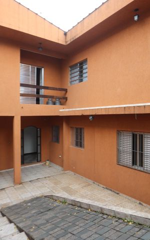 Casa para alugar com 100m², 2 quartos e 2 vagasGaragem