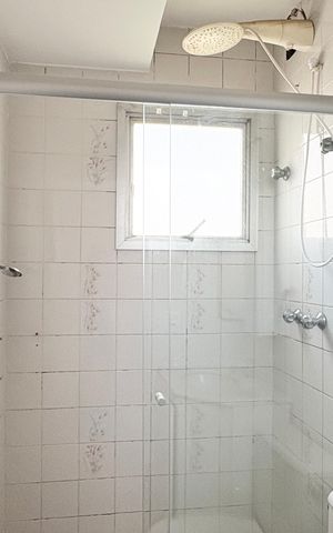 Apartamento à venda com 80m², 3 quartos e 2 vagas Apartamento à venda com 80m², 3 quartos e 2 vagasBanheiro da Suíte