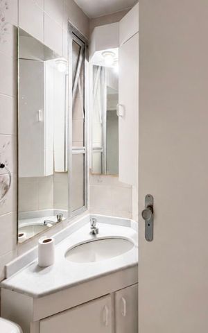 Apartamento à venda com 80m², 3 quartos e 2 vagas Apartamento à venda com 80m², 3 quartos e 2 vagasBanheiro