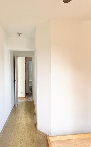 Apartamento à venda com 80m², 3 quartos e 2 vagas Apartamento à venda com 80m², 3 quartos e 2 vagasSuíte
