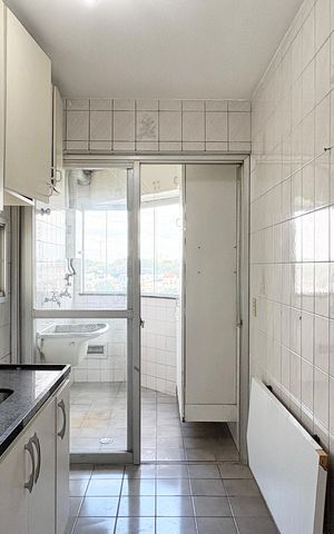 Apartamento à venda com 80m², 3 quartos e 2 vagas Apartamento à venda com 80m², 3 quartos e 2 vagasCozinha