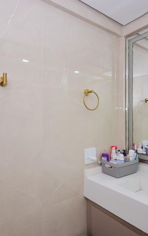 Apartamento à venda com 77m², 3 quartos e 2 vagasBanheiro Social